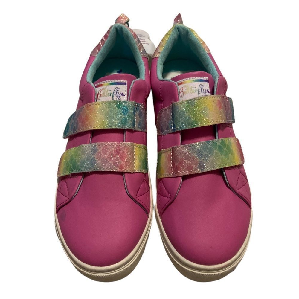 Butterfly Flyease Sneakers Size 5 NWT